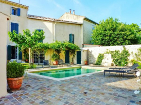 Maison de 4 chambres avec piscine privee jardin amenage et wifi a Molleges, Mollégès